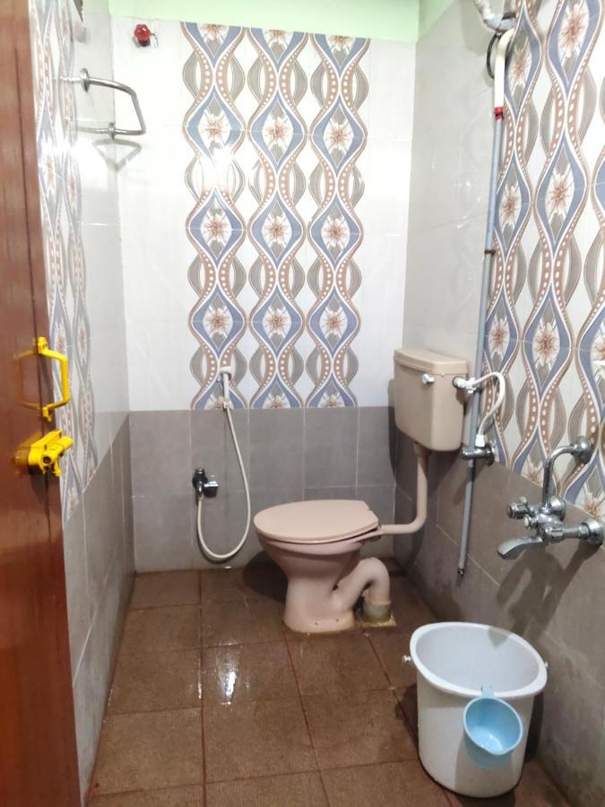 J J Residency Hotel Pondicherry Exterior photo